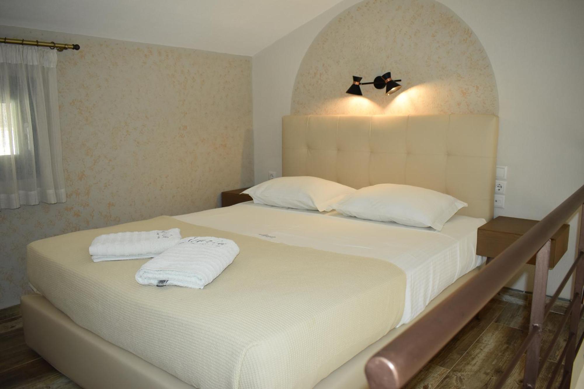Alegria Suites Nikiti  Luaran gambar