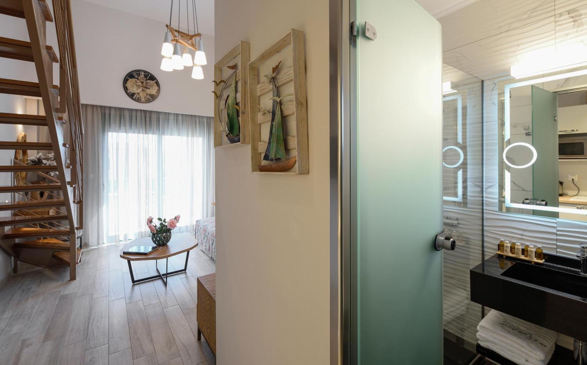 Alegria Suites Nikiti  Bilik gambar