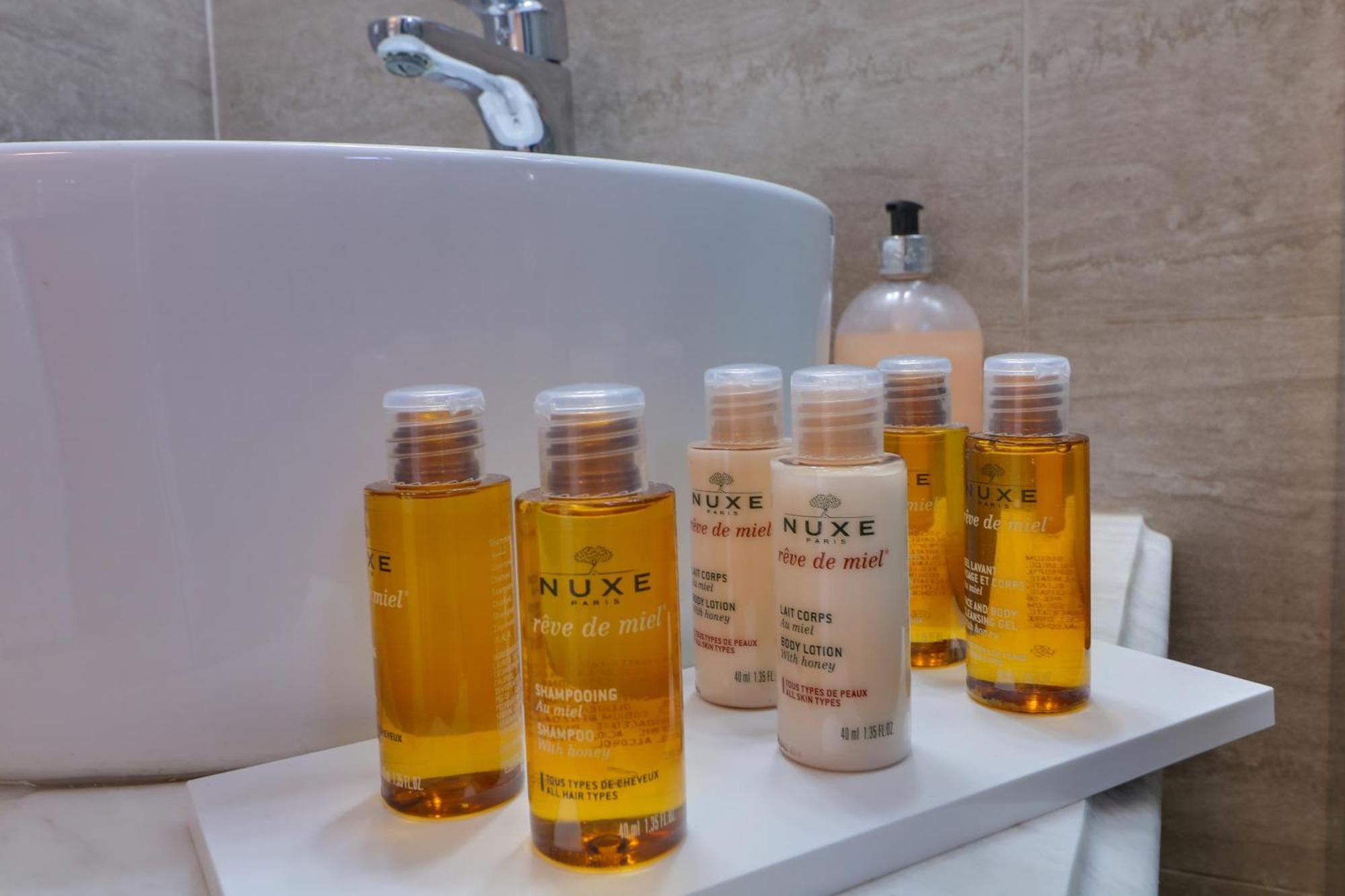 Alegria Suites Nikiti  Bilik gambar