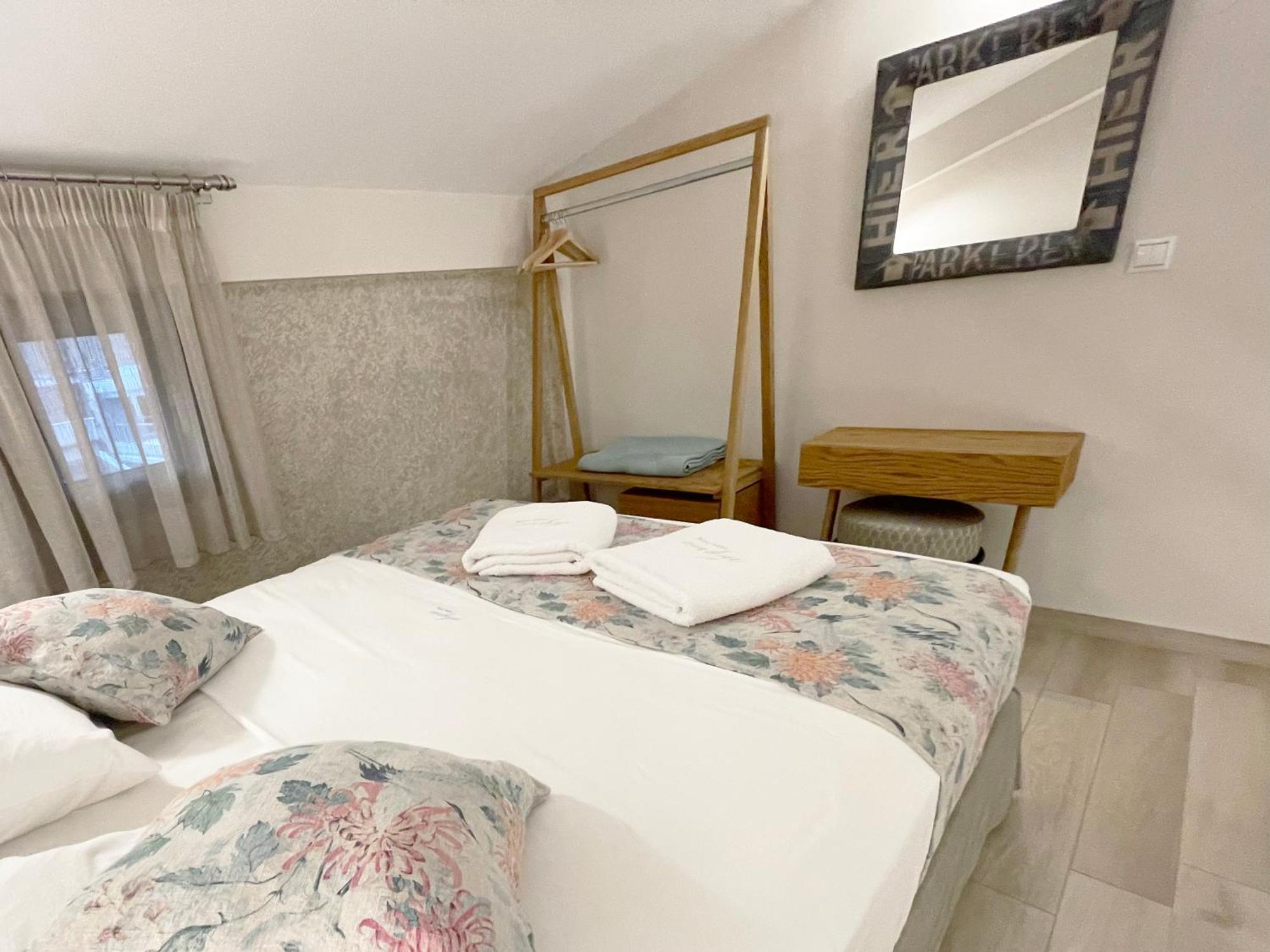 Alegria Suites Nikiti  Luaran gambar